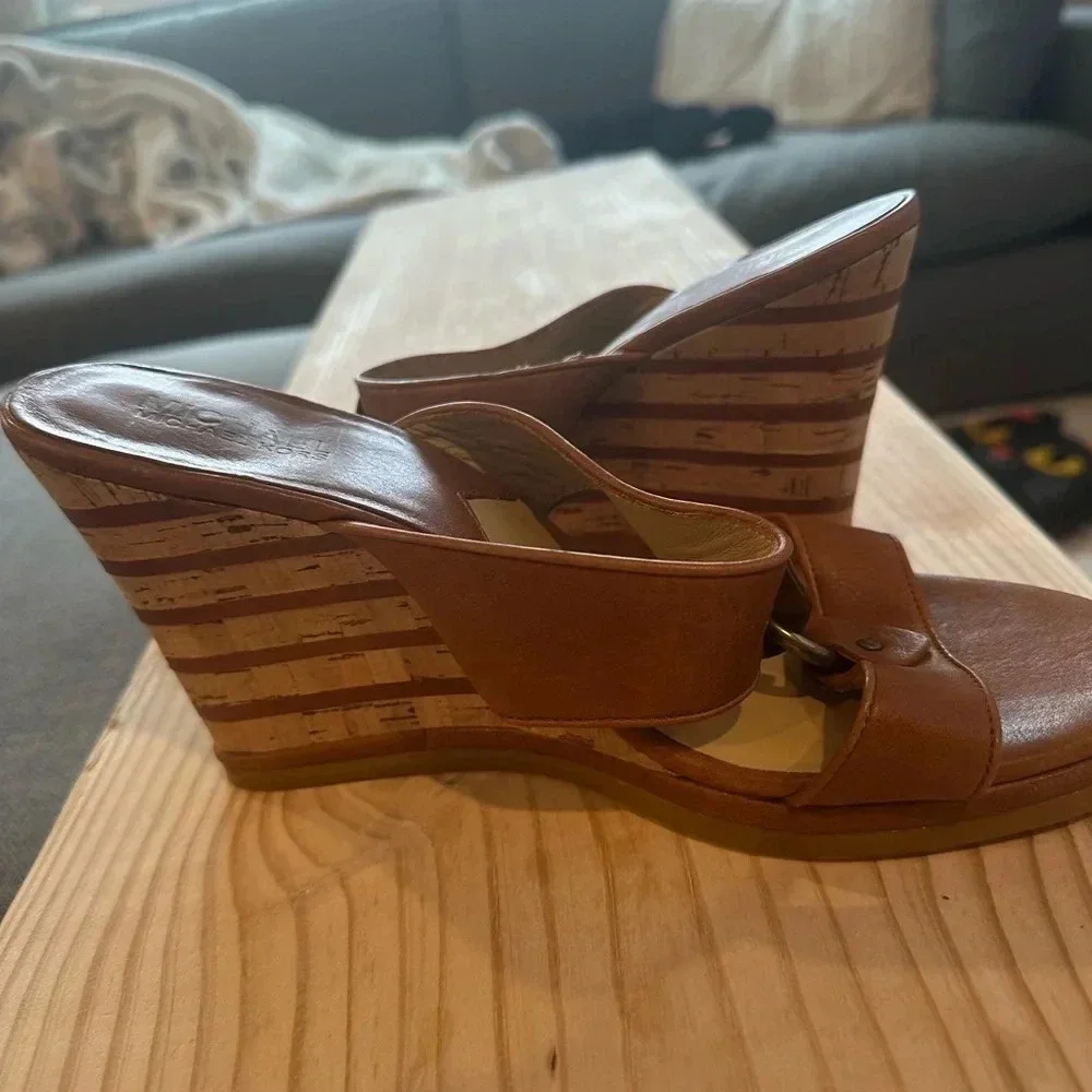 Michael Kors Leather Platform Wedges size 9.5 - Picture 4 of 8
